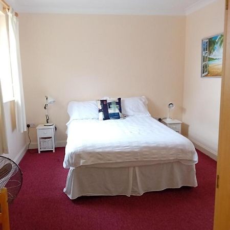 Ensuite Double Room Лондон Екстериор снимка