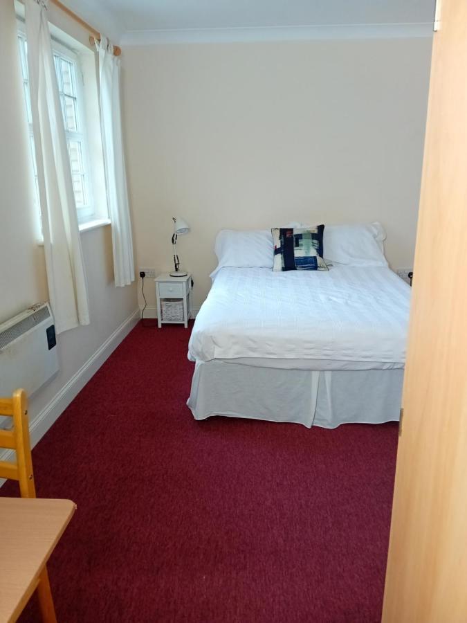 Ensuite Double Room Лондон Екстериор снимка