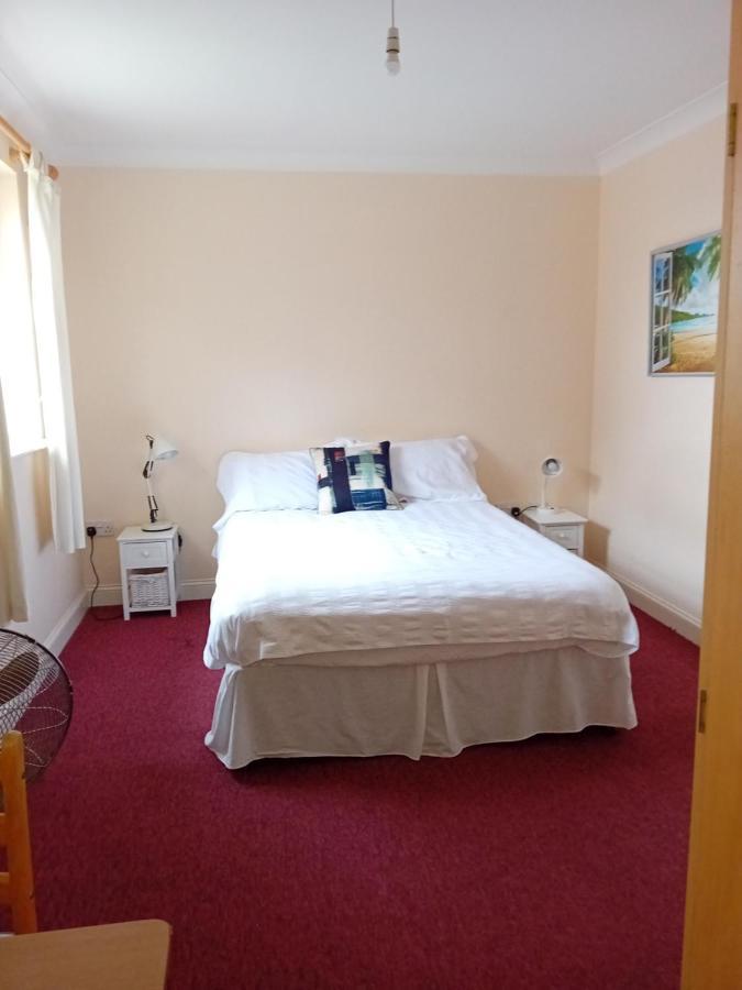 Ensuite Double Room Лондон Екстериор снимка